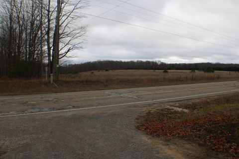 A home in Maple Forest Twp