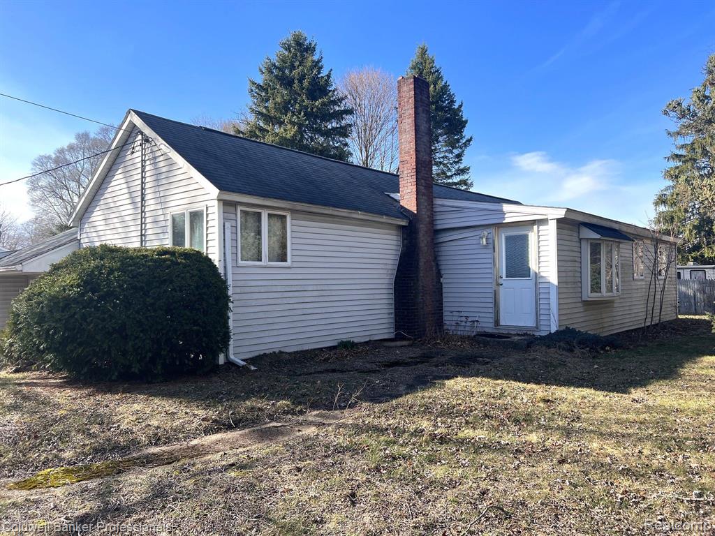 200 Rolfe Street W