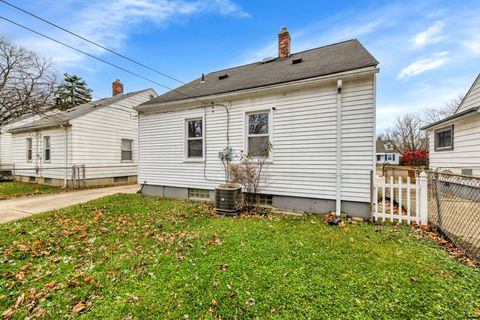 A home in Harper Woods