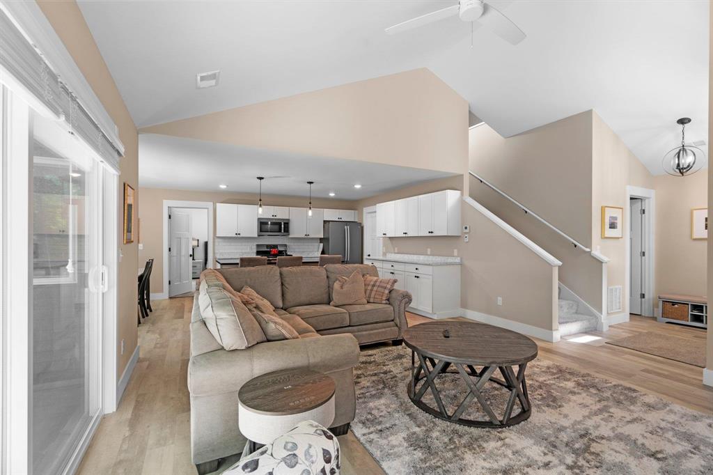 Photo 5 of 60 of 2145 Arbutus Pointe Drive house