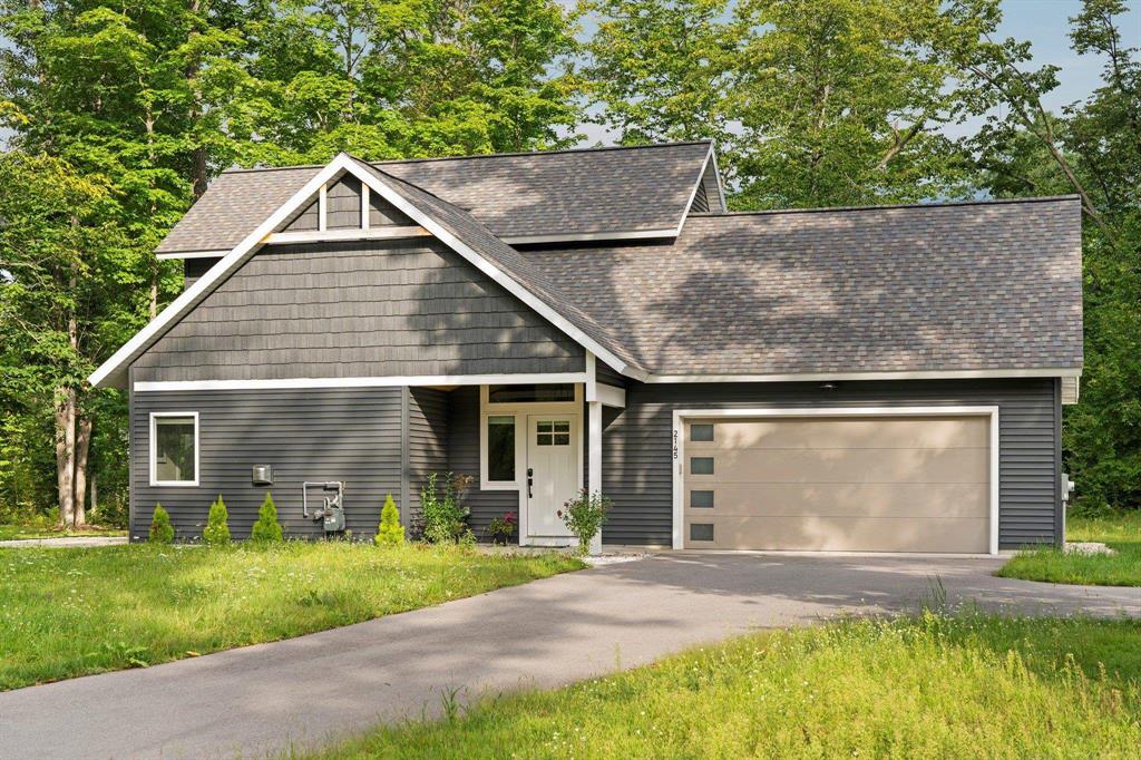 View East Bay Twp, MI 49696 house