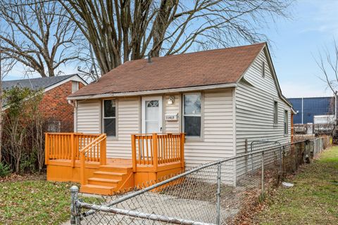 A home in Warren