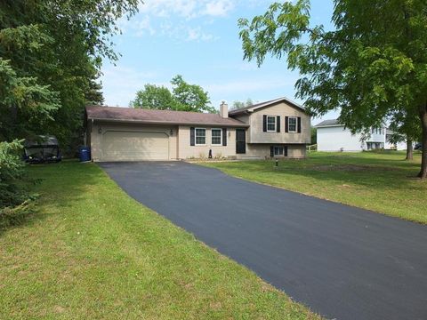 A home in Long Lake Twp