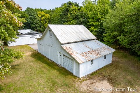 A home in GrandHavenCharterTownship_Ottawa