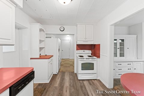A home in GrandHavenCharterTownship_Ottawa