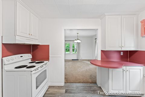 A home in GrandHavenCharterTownship_Ottawa