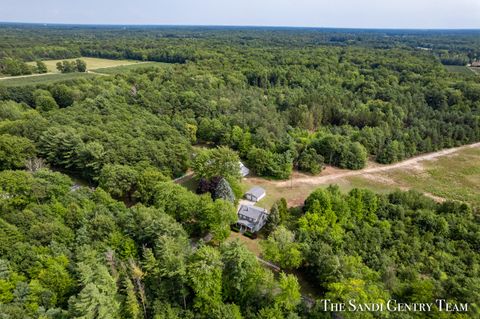 A home in GrandHavenCharterTownship_Ottawa