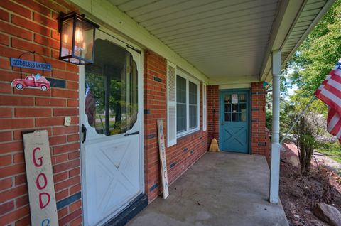 A home in Mt. Morris Twp