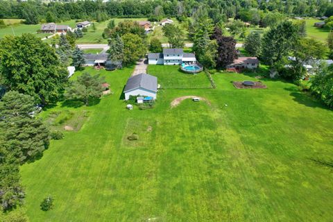 A home in Mt. Morris Twp