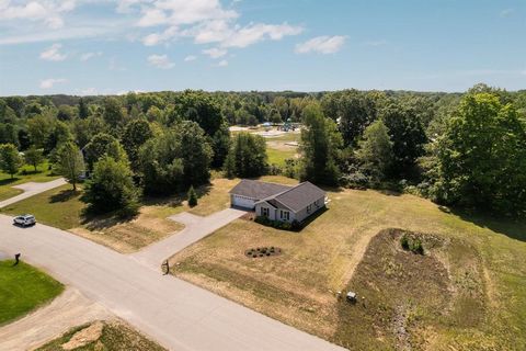 A home in Long Lake Twp