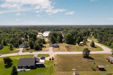 A home in Long Lake Twp