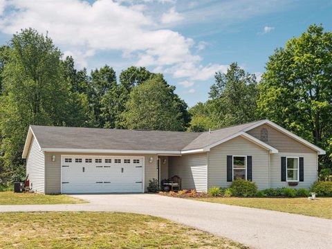 A home in Long Lake Twp