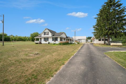 A home in Centerville Twp