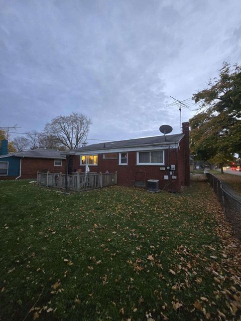 A home in Harper Woods