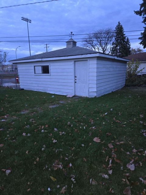 A home in Harper Woods