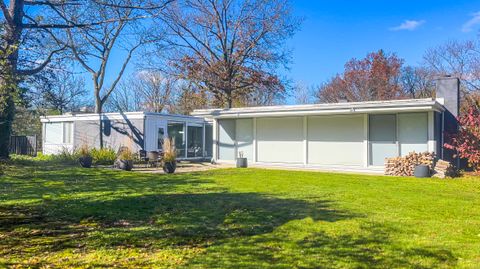 A home in Bloomfield Twp