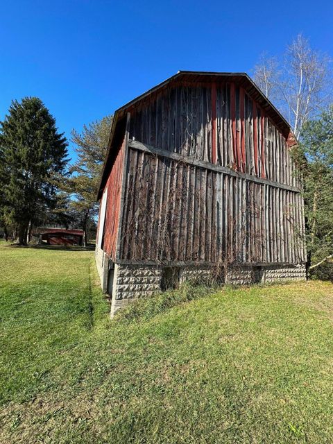 A home in Reynolds Twp