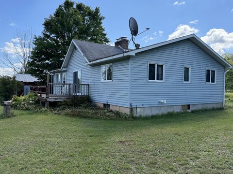 A home in Lincoln Twp