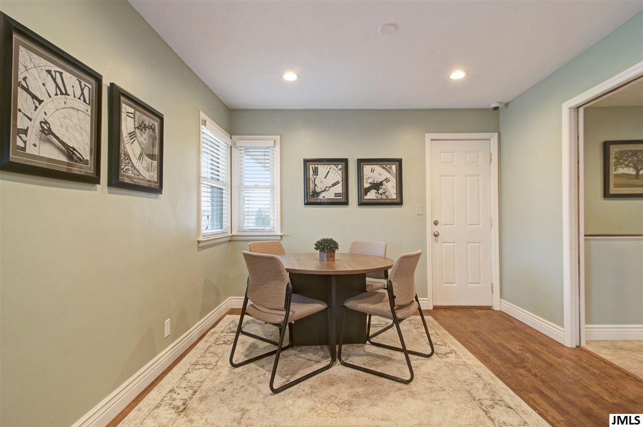 7880 SPRING ARBOR RD