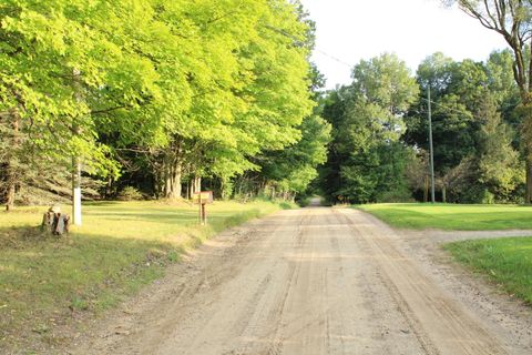 A home in Lincoln Twp