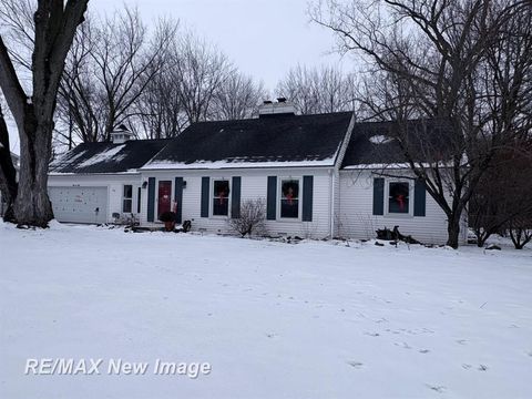 A home in Saginaw Twp