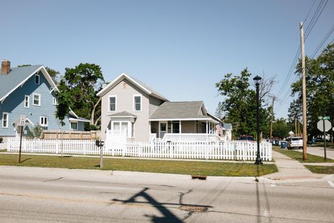 A home in Grayling Twp