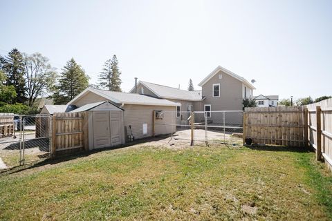 A home in Grayling Twp