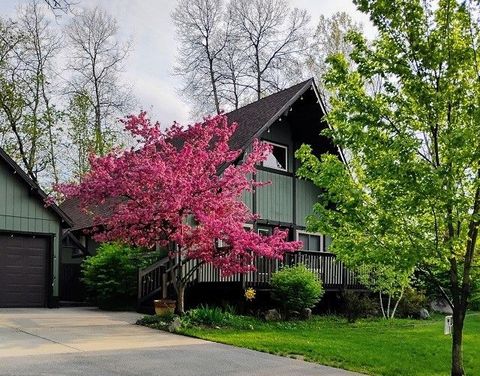 A home in Roscommon Twp