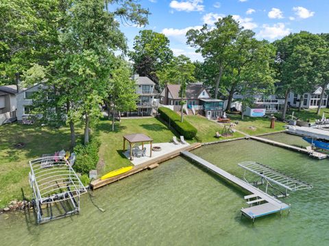 A home in Waterford Twp