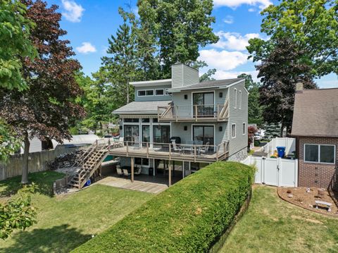 A home in Waterford Twp