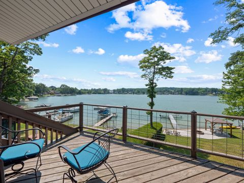 A home in Waterford Twp