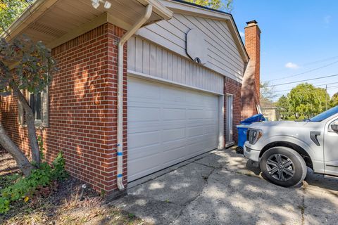 A home in Dearborn Heights