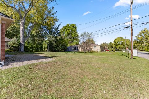 A home in Dearborn Heights