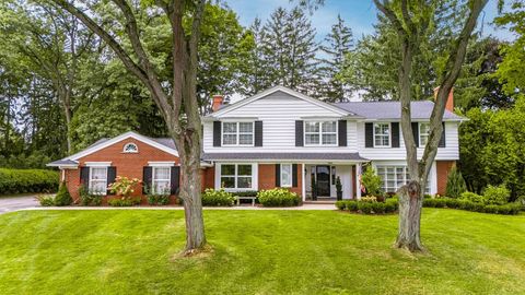 A home in Bloomfield Twp