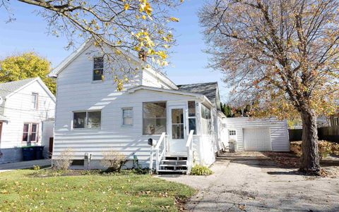 A home in Bay City