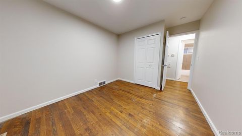 A home in WarrenCity_Macomb