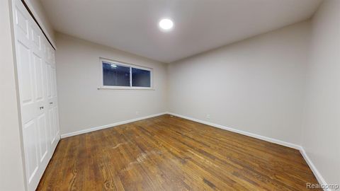 A home in WarrenCity_Macomb