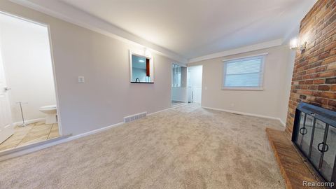 A home in WarrenCity_Macomb