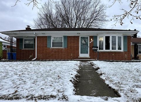 A home in WarrenCity_Macomb
