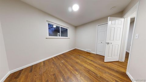 A home in WarrenCity_Macomb