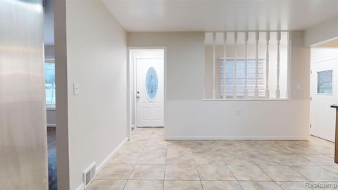 A home in WarrenCity_Macomb