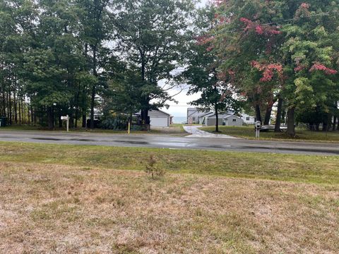 A home in Alabaster Twp