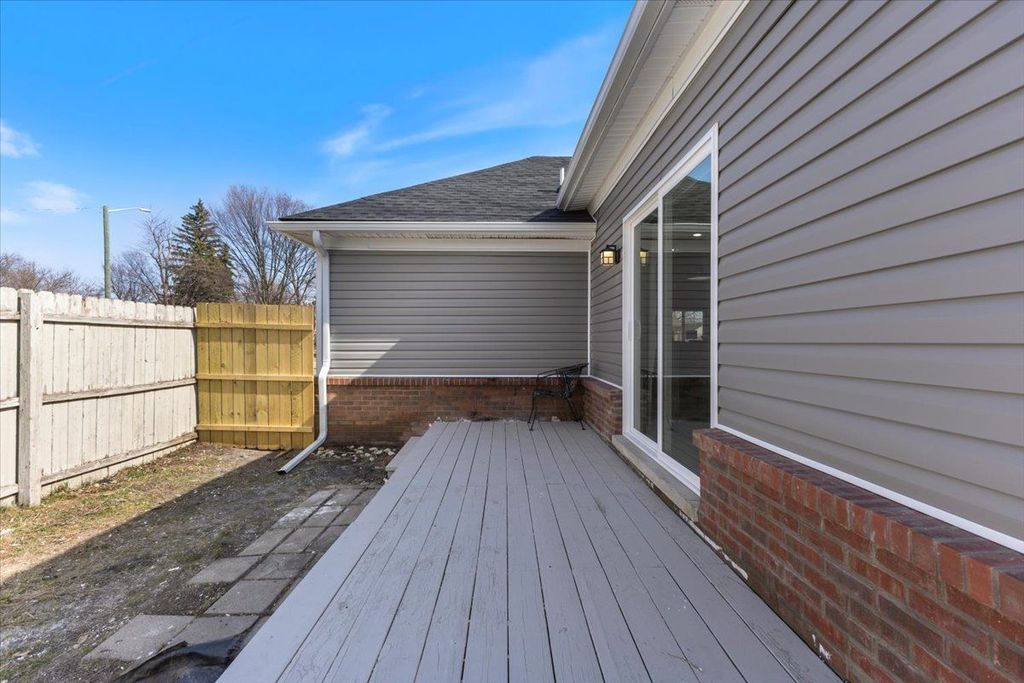 listing image 24