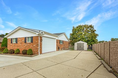 A home in Macomb Twp