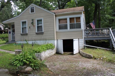 A home in Unadilla Twp