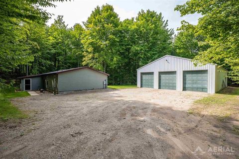 A home in Rose Twp