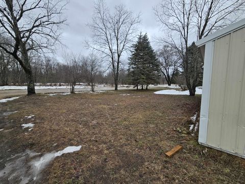 A home in Springdale Twp