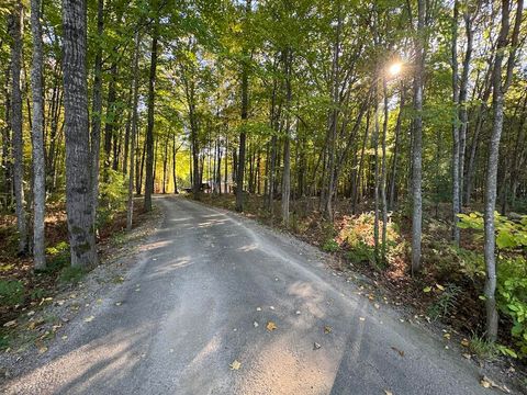 A home in Roscommon Twp