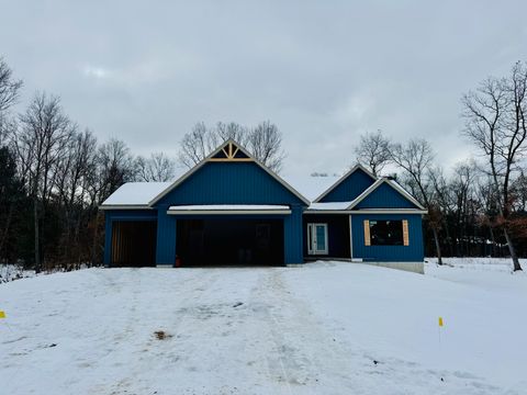 A home in Egelston Twp