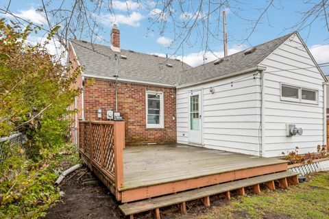 A home in Grosse Pointe Woods